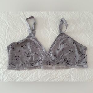 Auden Floral Lace Bralette in Lavender